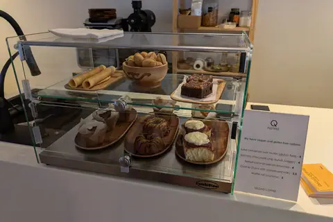 Eggfree Cake Box photo 3